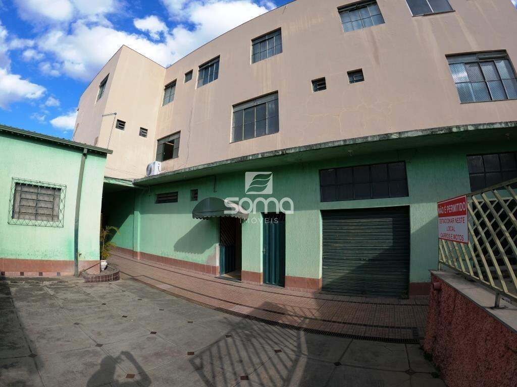 Sala para aluguel no Centro: