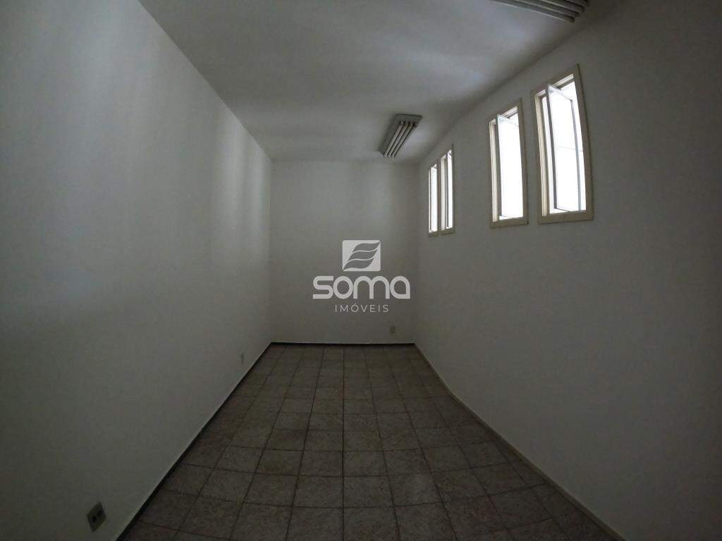 Sala para aluguel no Centro: