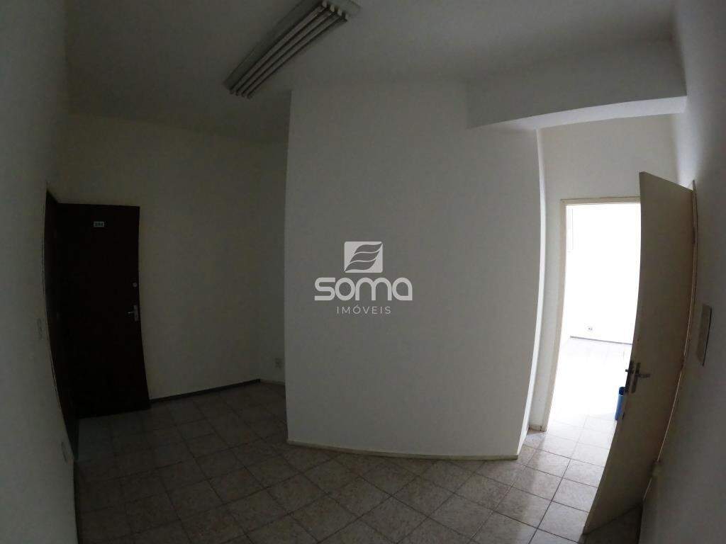 Sala para aluguel no Centro: