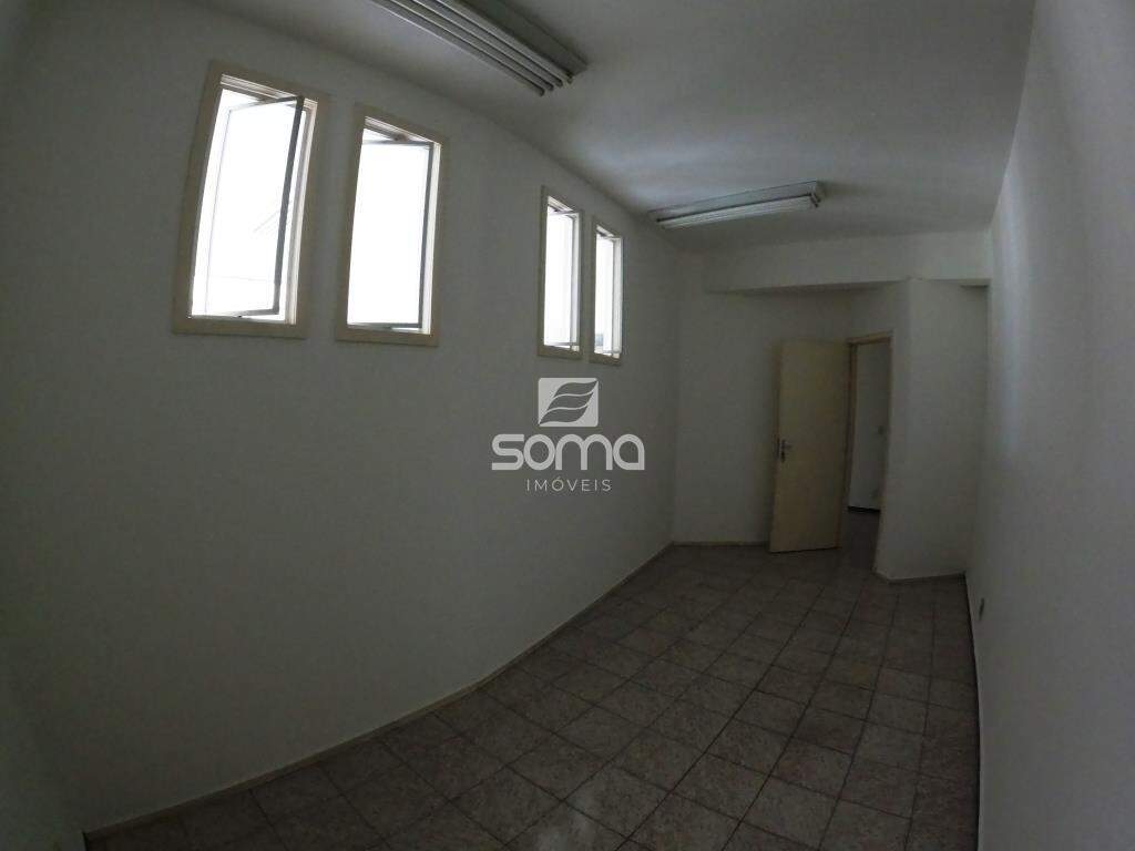 Sala para aluguel no Centro:
