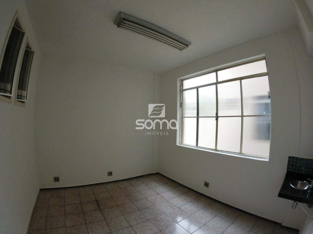 Sala para aluguel no Centro: