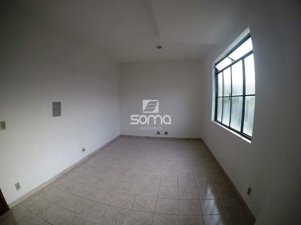 Sala para aluguel no Centro: 