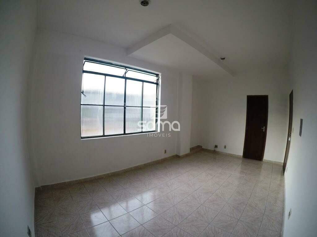 Sala para aluguel no Centro: 
