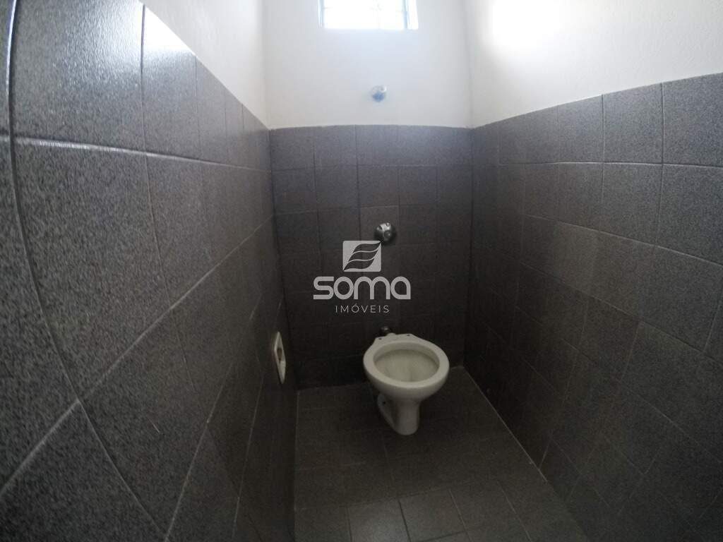 Sala para aluguel no Centro: 
