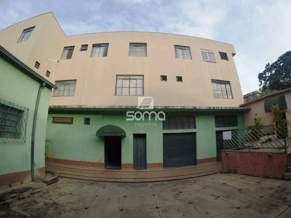 Sala para aluguel no Centro: 