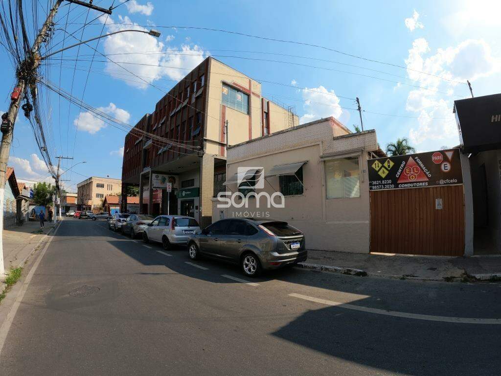 Casa para aluguel no Centro: 