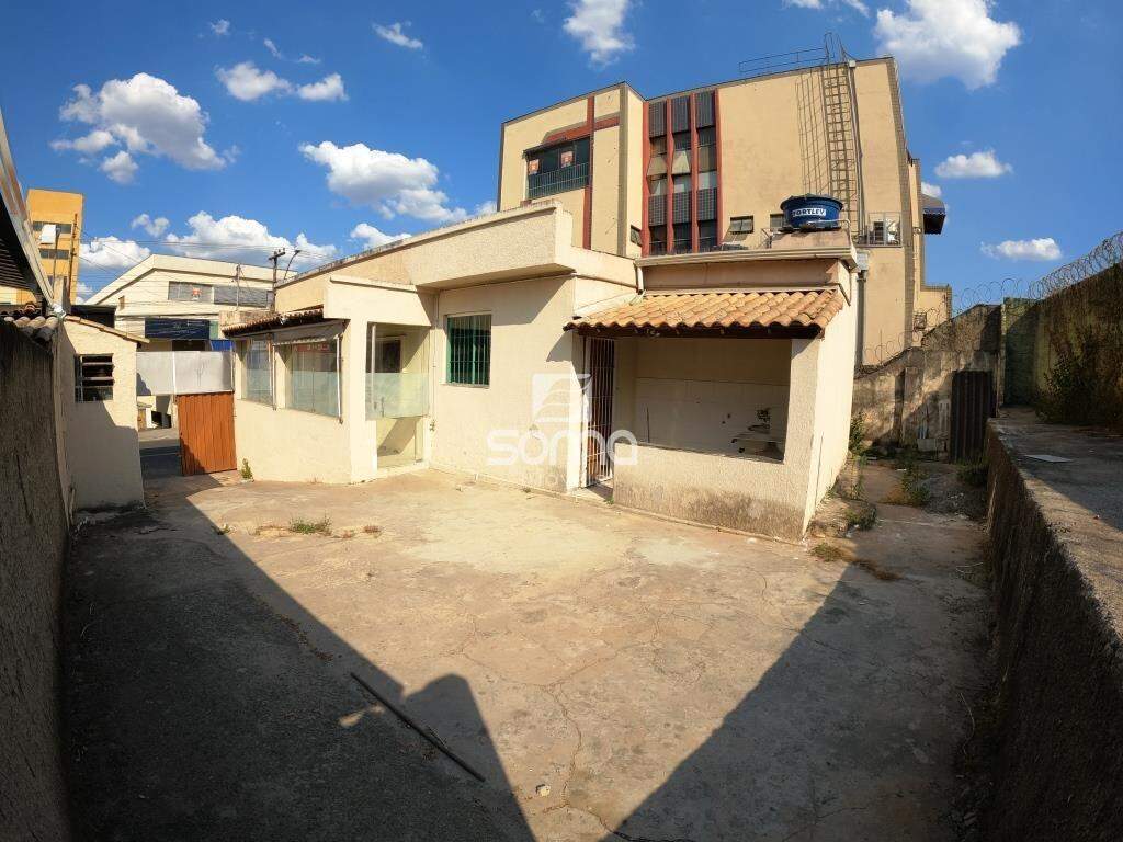Casa para aluguel no Centro: 