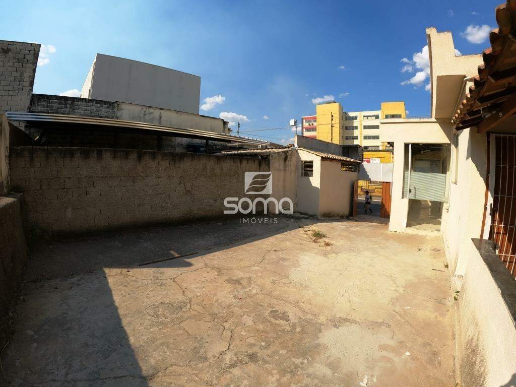 Casa para aluguel no Centro: 
