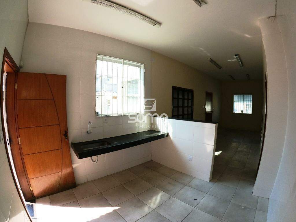Casa para aluguel no Centro: 