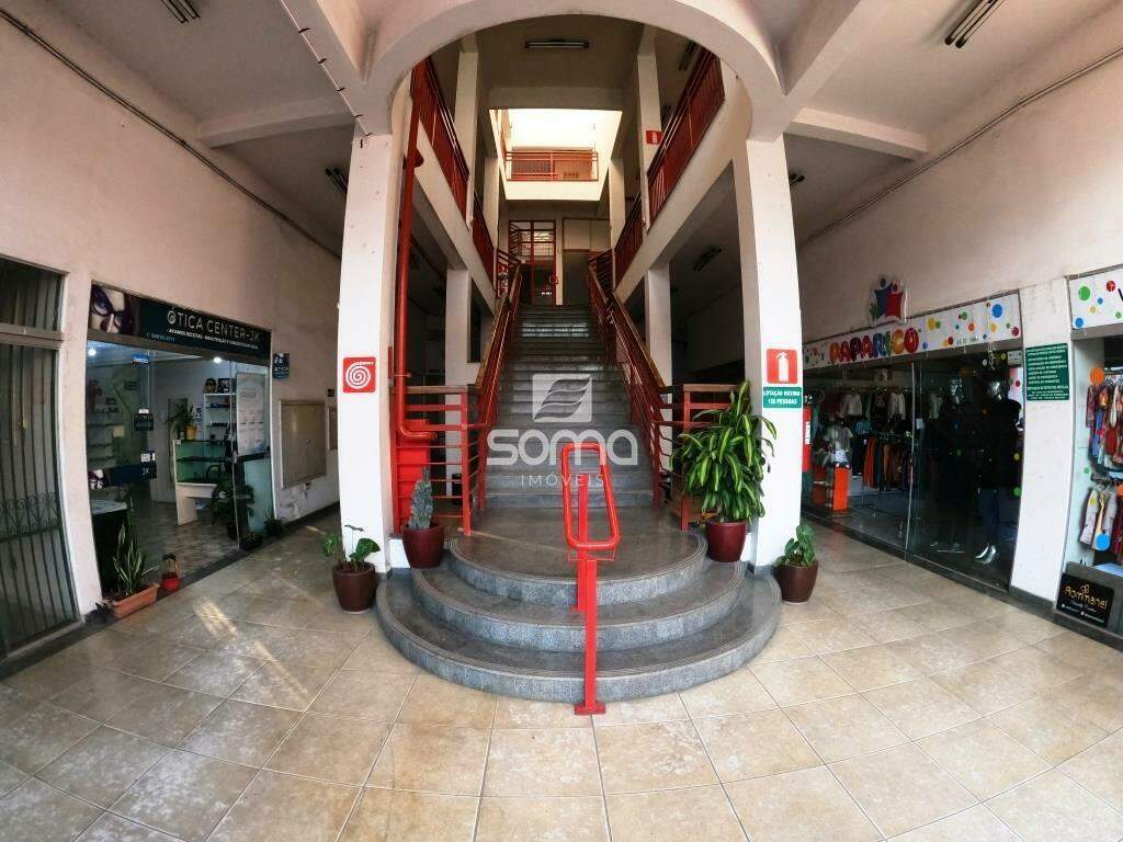 Sala para aluguel no Centro: