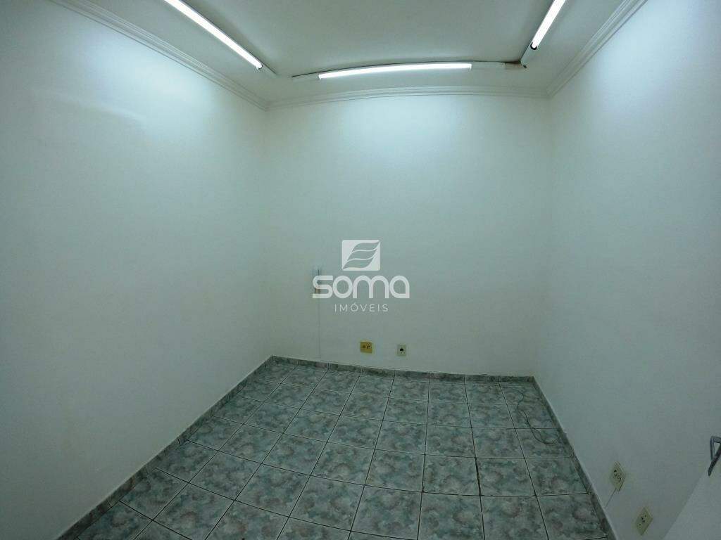 Sala para aluguel no Centro: