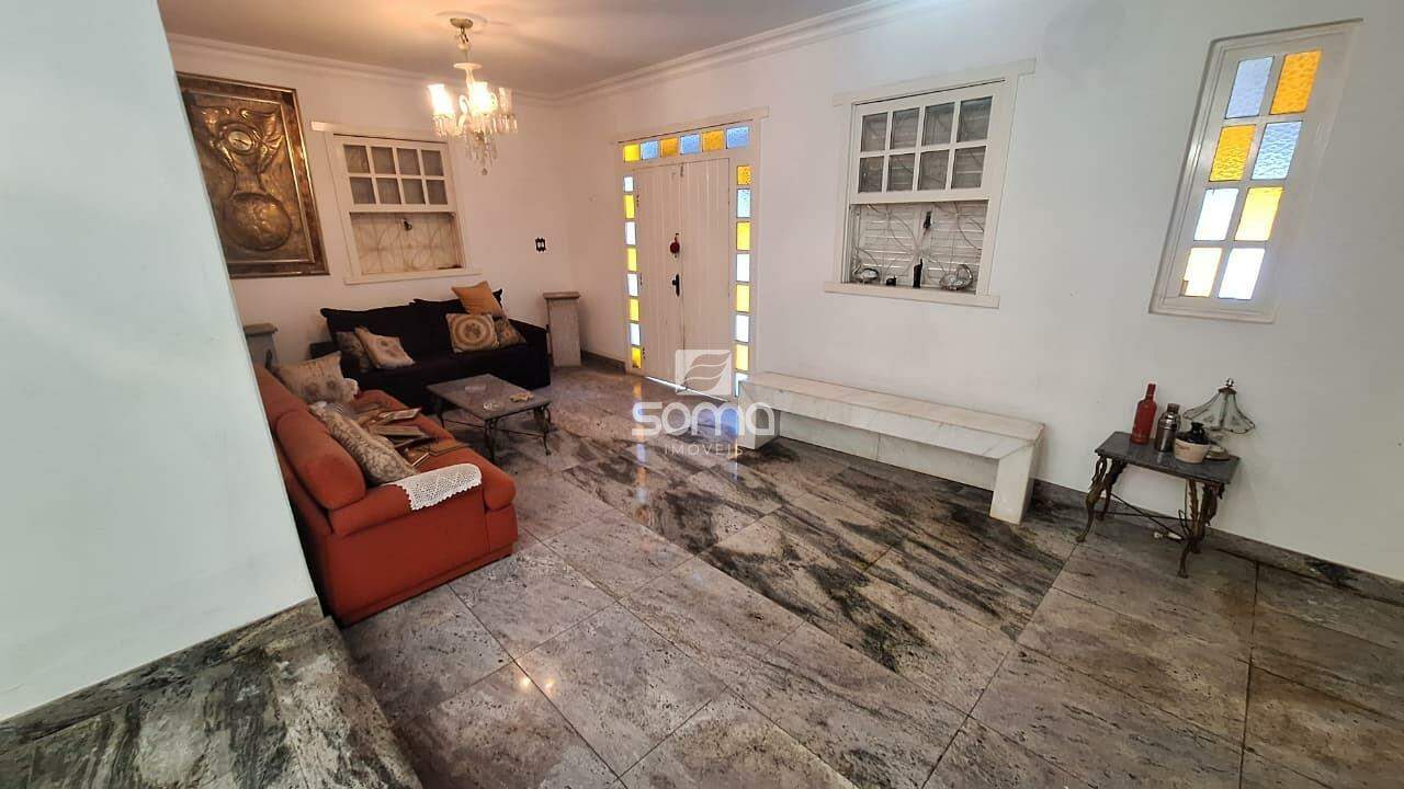 Casa à venda no Jardim Itau: 