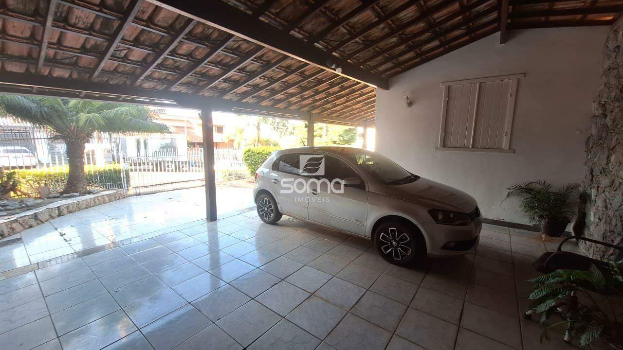 Casa à venda no Jardim Itau: 
