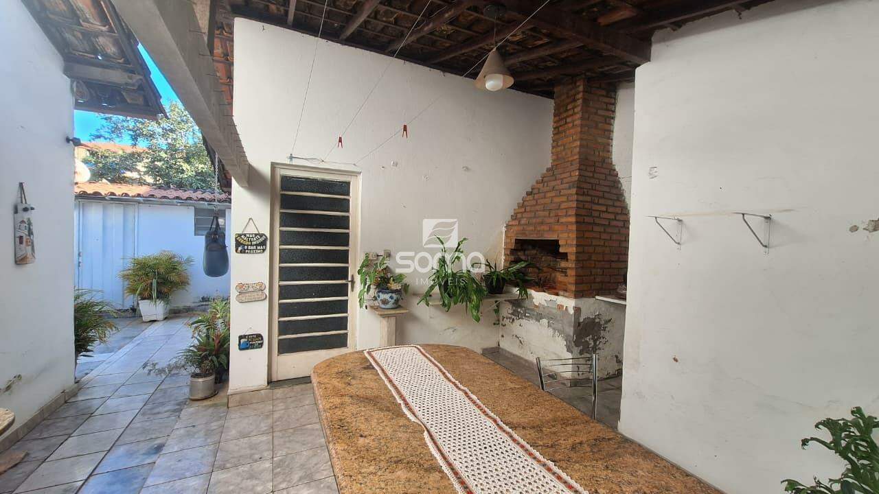 Casa à venda no Jardim Itau: 