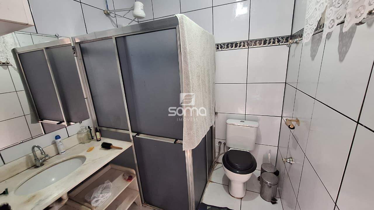 Casa à venda no Jardim Itau: 