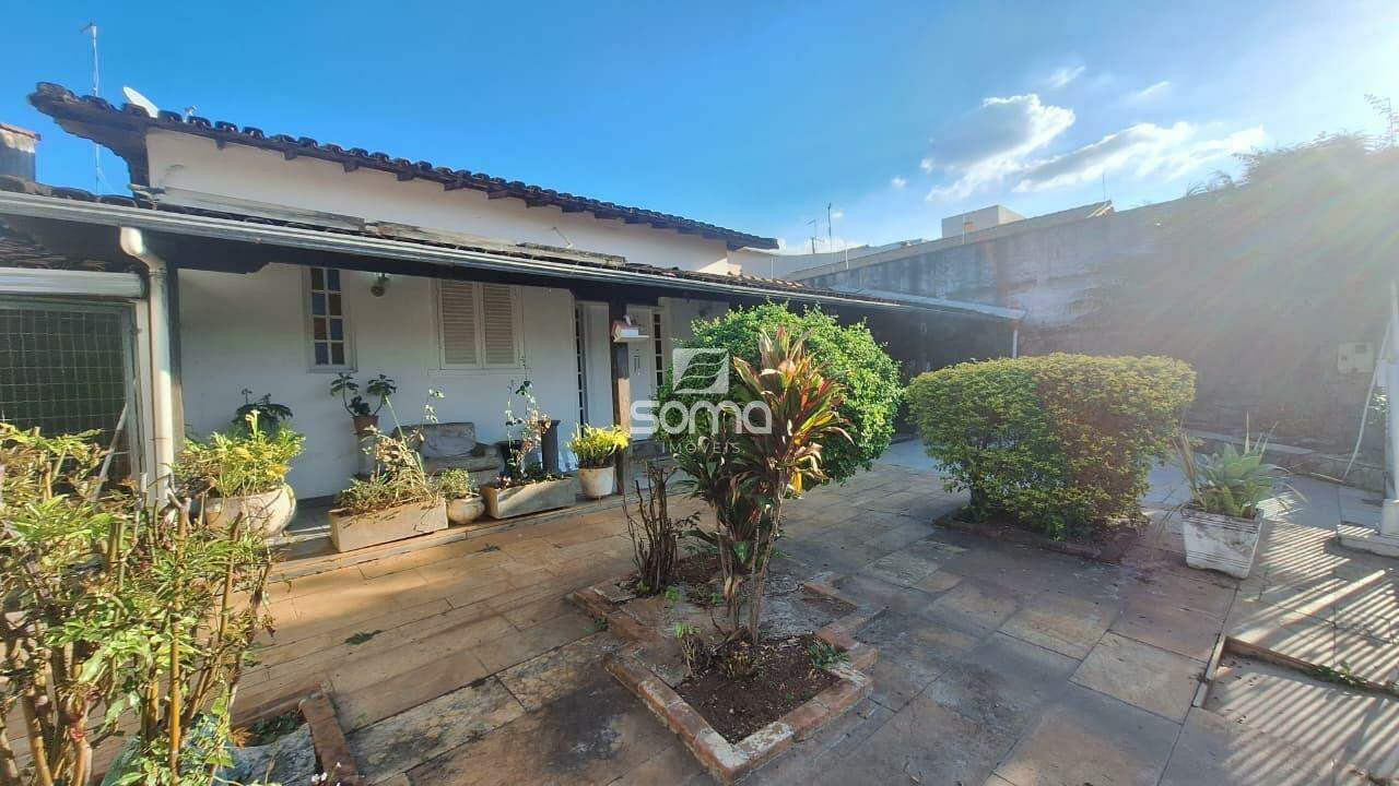 Casa à venda no Jardim Itau: 