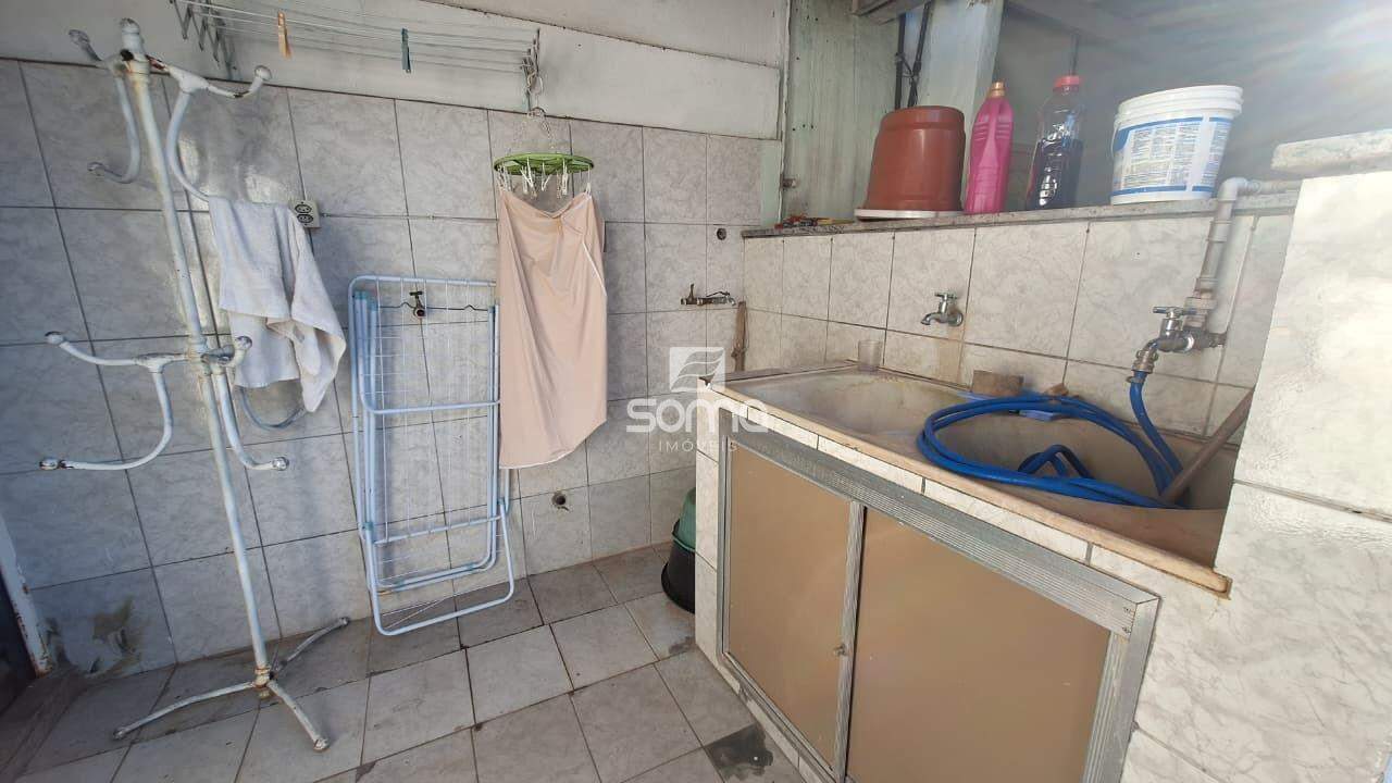 Casa à venda no Jardim Itau: 