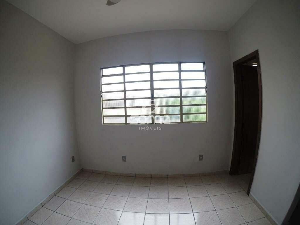 Sala para aluguel no Centro: 