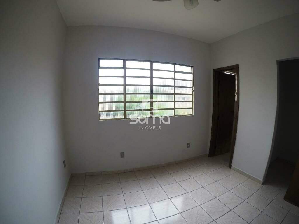 Sala para aluguel no Centro: 