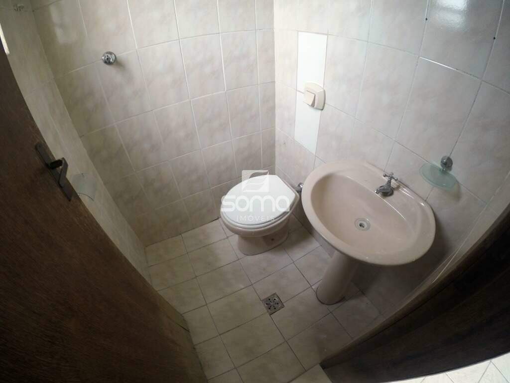 Sala para aluguel no Centro: 