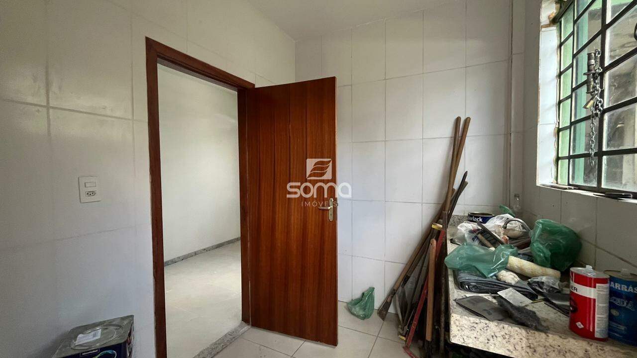 Casa Geminada à venda no VISTA ALEGRE: 