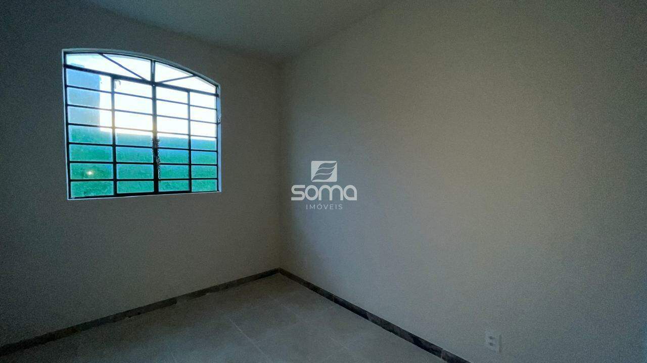 Casa Geminada à venda no VISTA ALEGRE: 