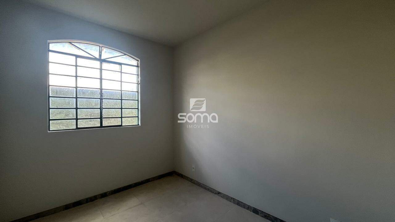 Casa Geminada à venda no VISTA ALEGRE: 