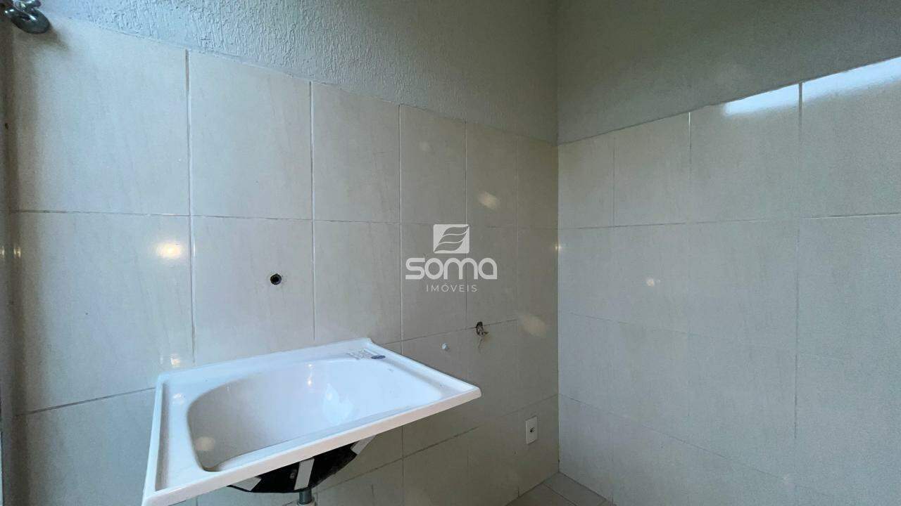 Casa Geminada à venda no VISTA ALEGRE: 