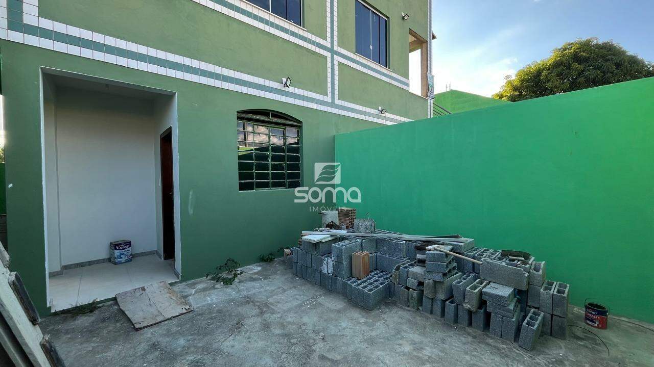 Casa Geminada à venda no VISTA ALEGRE: 