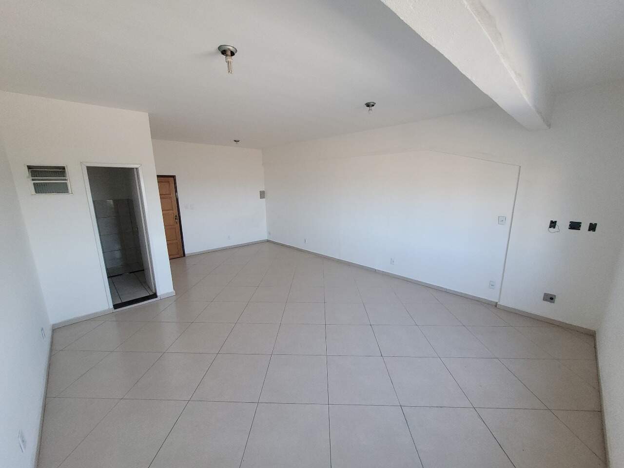 Sala para aluguel no Cachoeira: