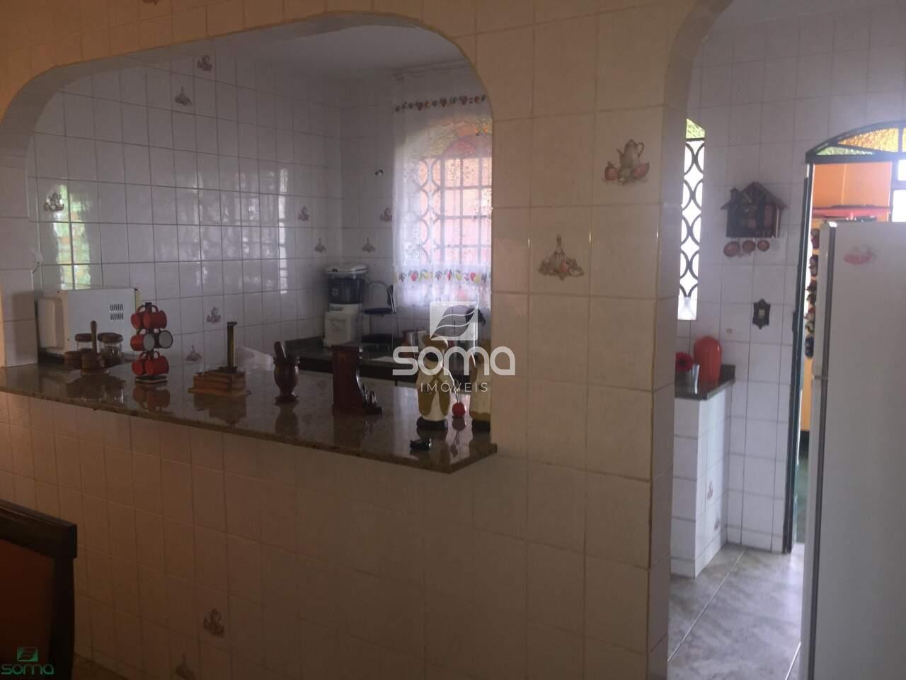 Casa à venda no Célvia: 