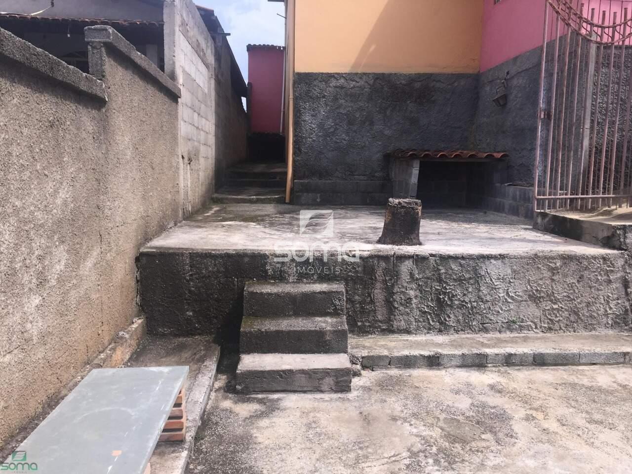 Casa à venda no Célvia: 