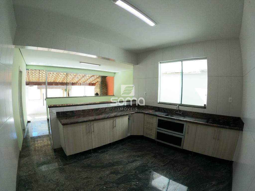 Casa para aluguel no Rosa dos Ventos:
