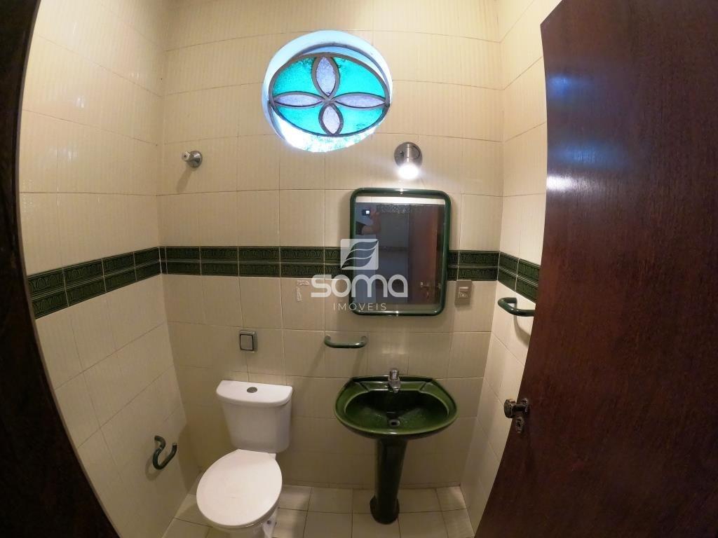 Casa para aluguel no Centro: 