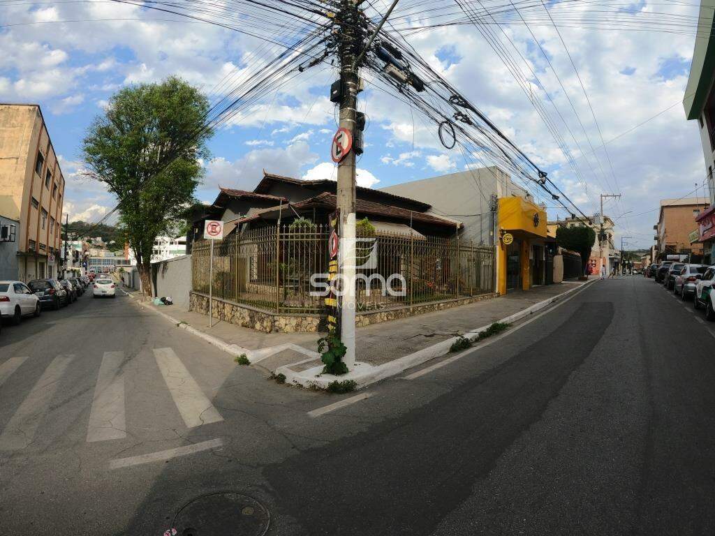 Casa para aluguel no Centro: