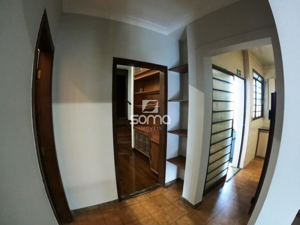 Casa para aluguel no Centro: 