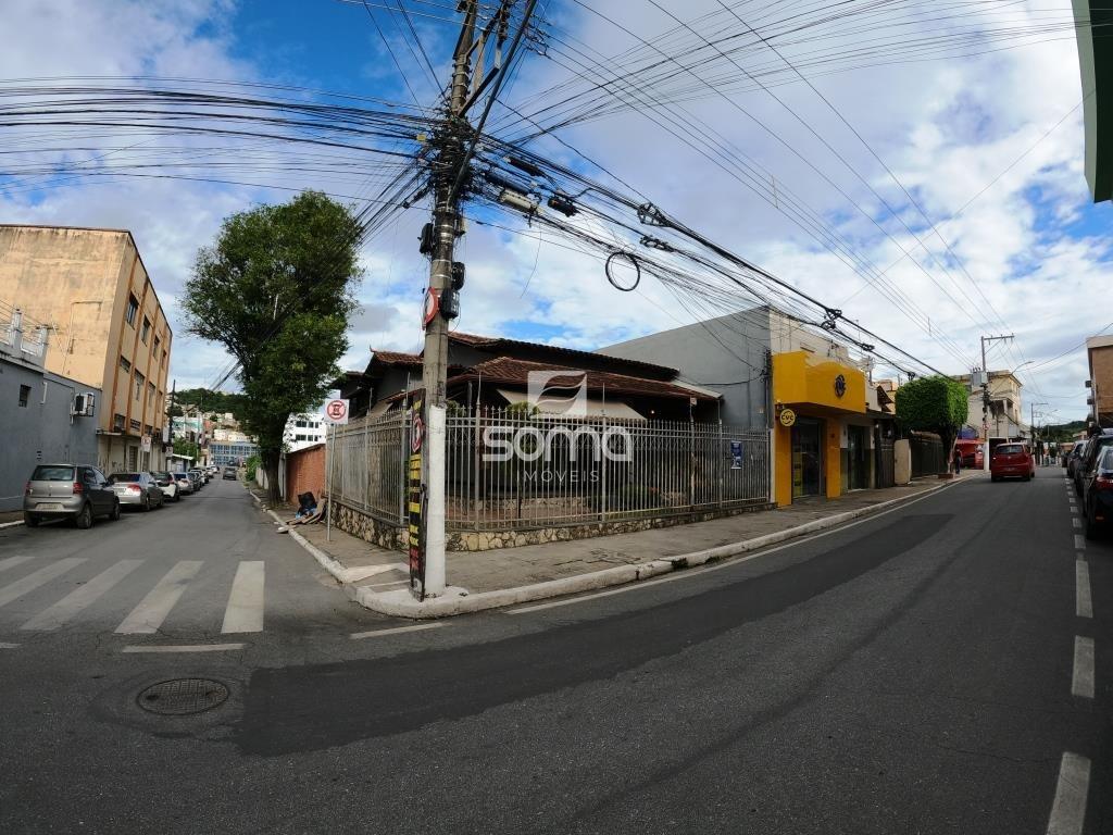 Casa para aluguel no Centro: 