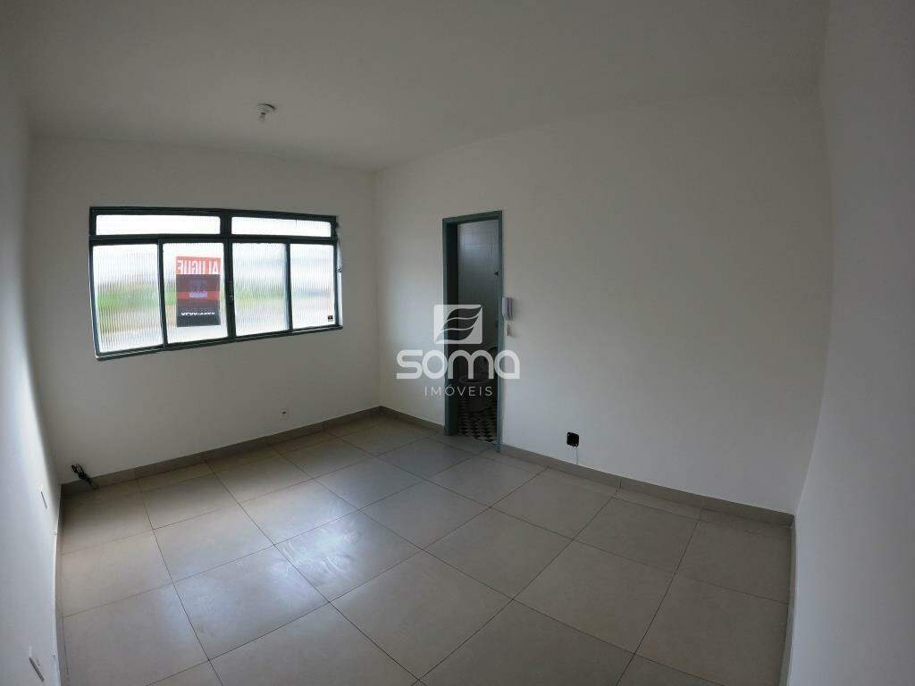 Sala para aluguel no Centro: 