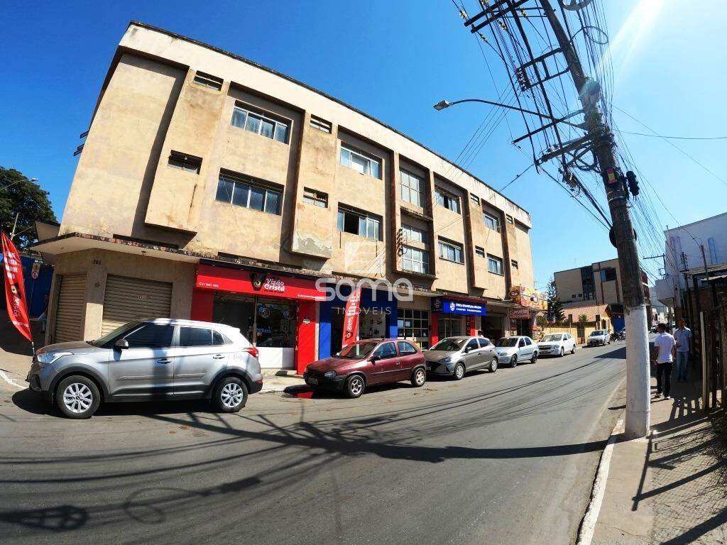 Sala para aluguel no Centro: 