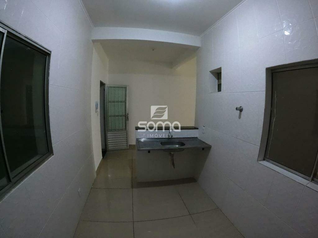 Apartamento para aluguel no Morro Alto: 