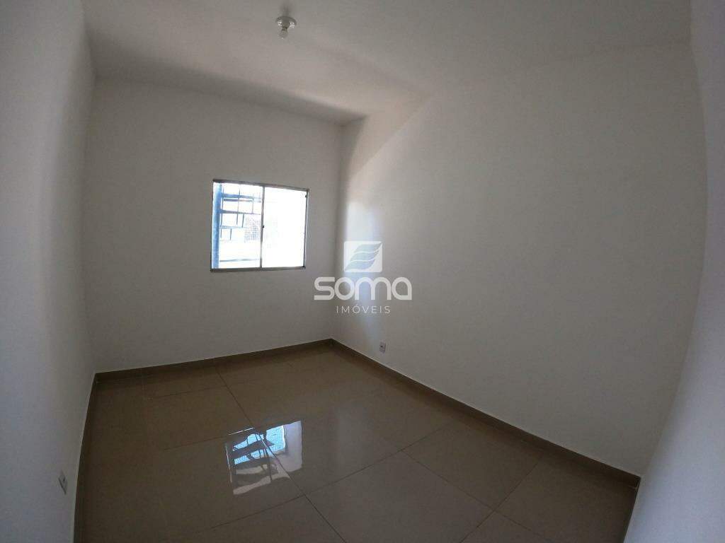 Apartamento para aluguel no Morro Alto: 