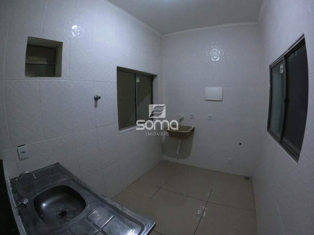 Apartamento para aluguel no Morro Alto: 