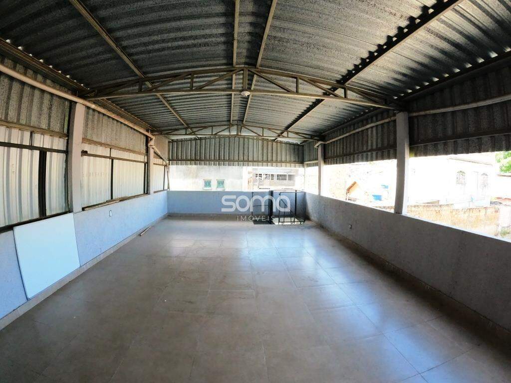 Apartamento para aluguel no Morro Alto: 