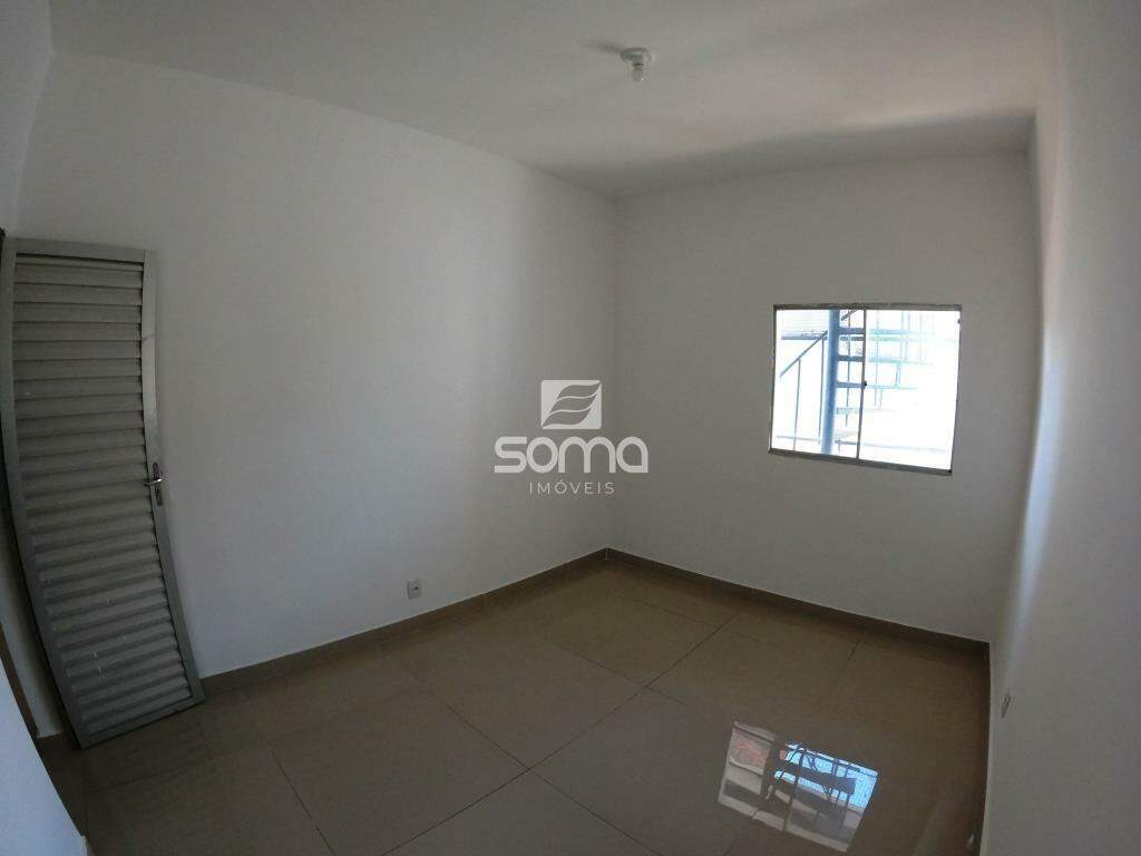 Apartamento para aluguel no Morro Alto: 
