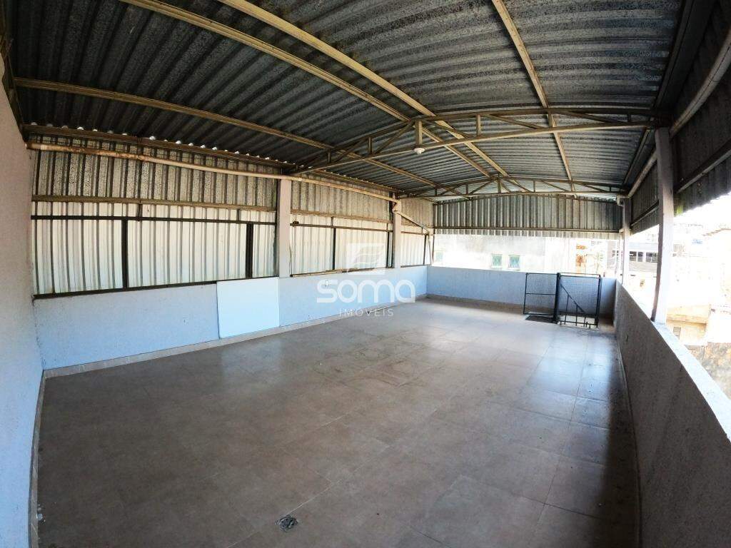 Apartamento para aluguel no Morro Alto: 