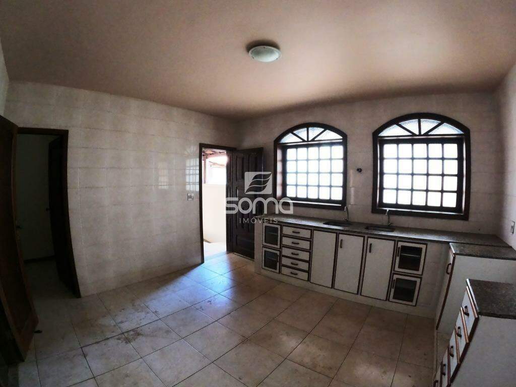 Casa para aluguel no Parque Jardim Itaú: 