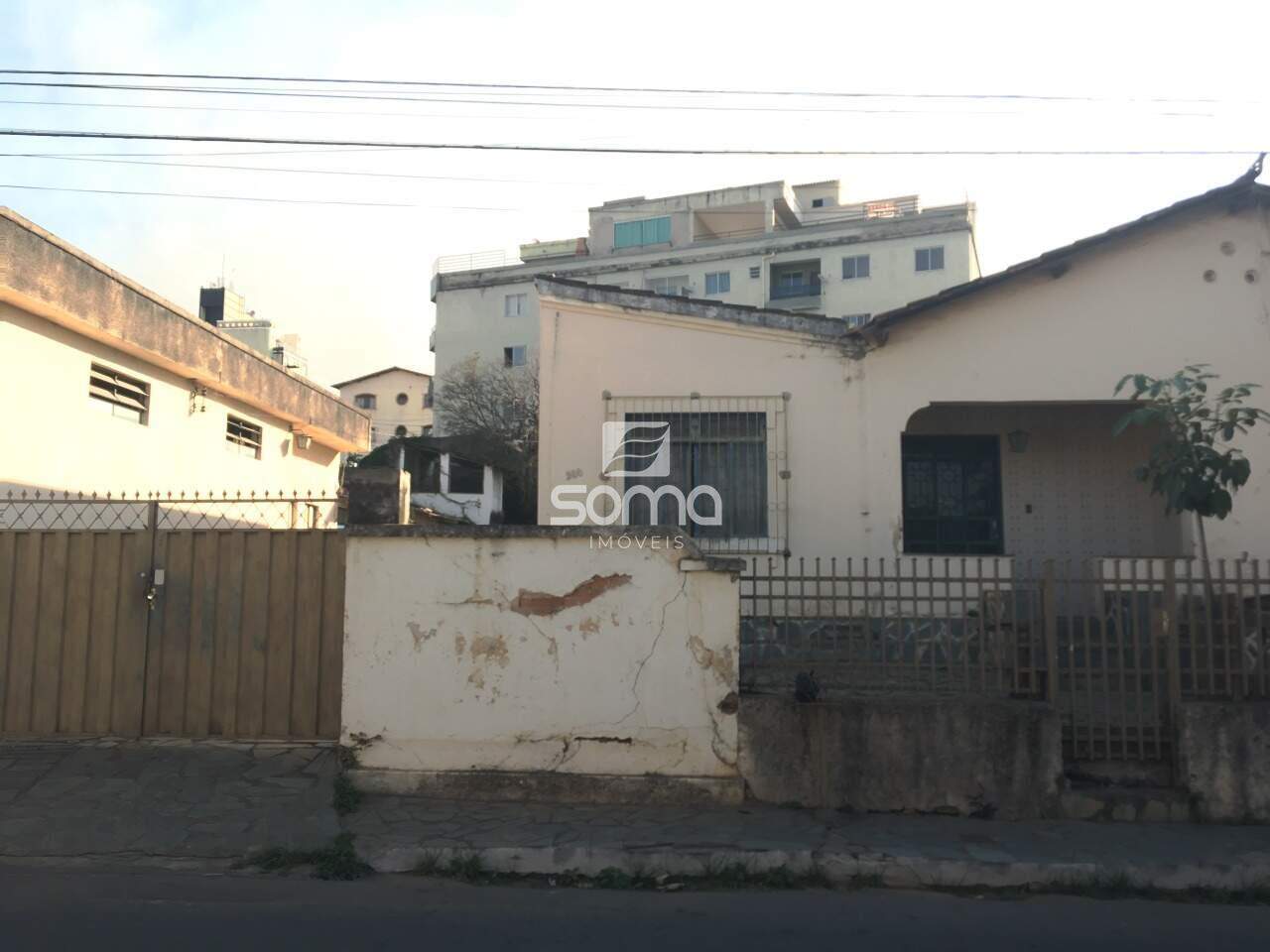 Terreno / Área à venda no Názia I: 