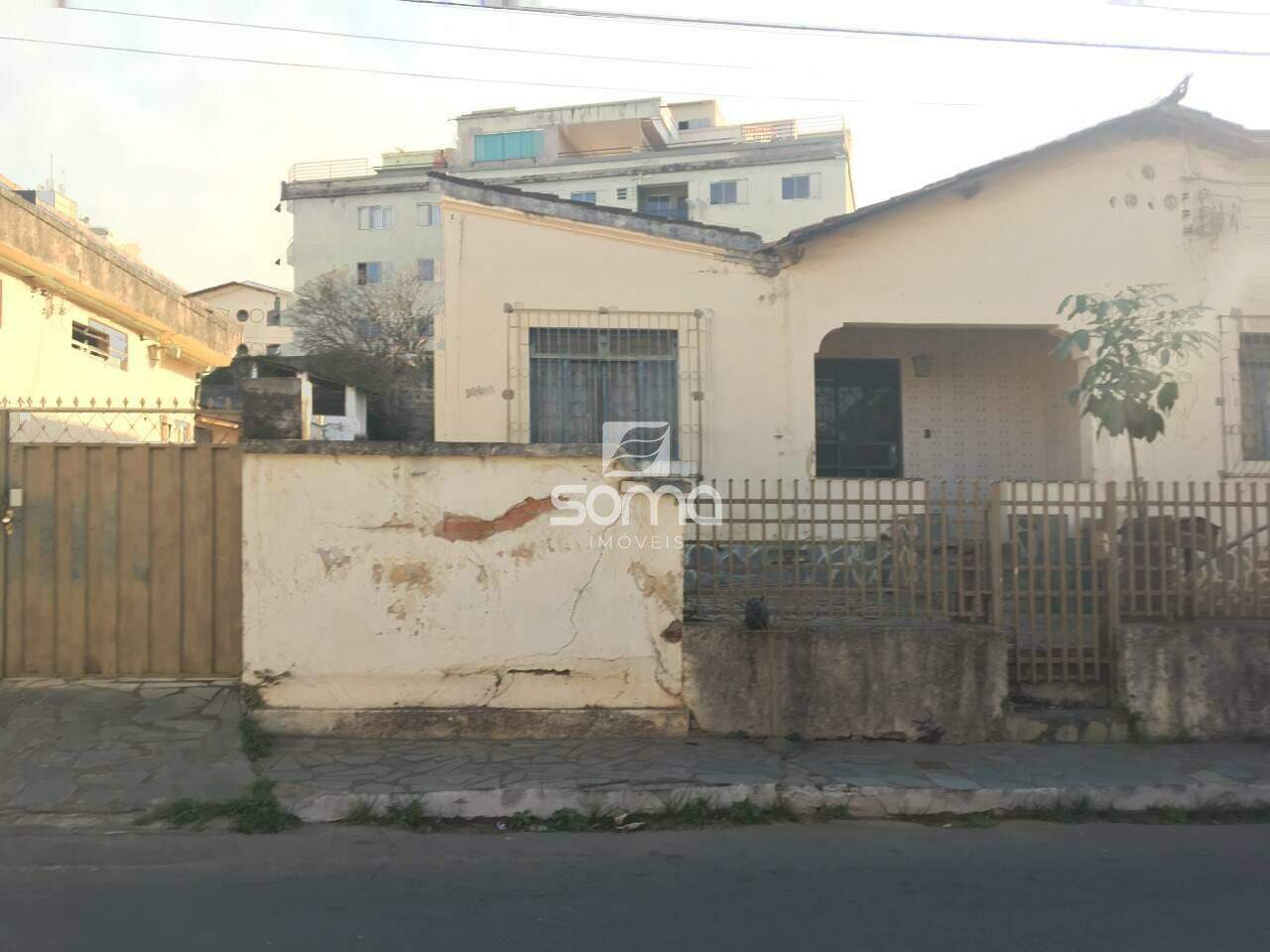 Terreno / Área à venda no Názia I: 