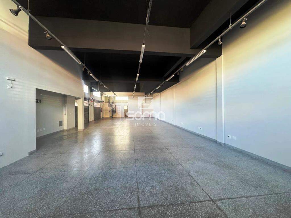 Loja para aluguel no Názia I: 