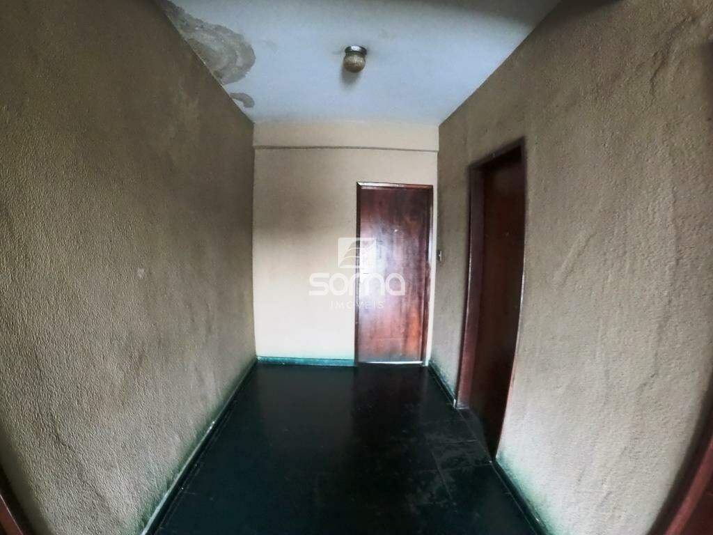 Quitinete para aluguel no Centro: 